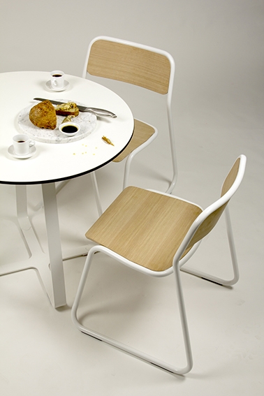 Bounce Chair by naughtone, Bounce stackable chair