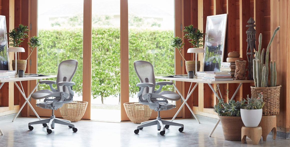 Aeron Chair and Nelson X-leg Table Herman Miller Home Office, Aeron chair, Nelson X-leg table