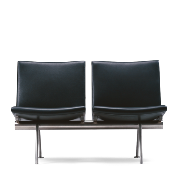 CH402 CH402 Lounge chair by Carl Hansen & Son, CH402 designed by Hans J. Wegner