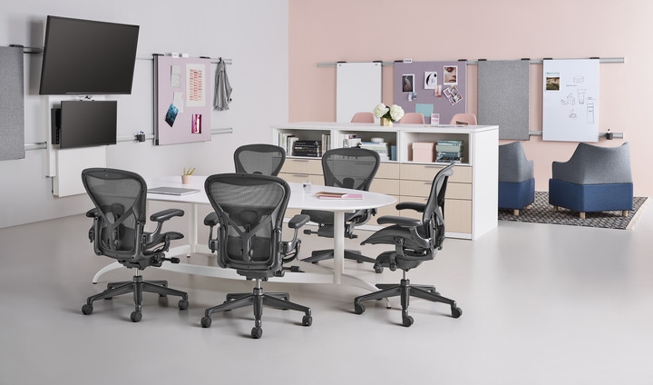 Exclave designed by Gianfranco Zaccai and Continuum, Exclave by Herman Miller, 