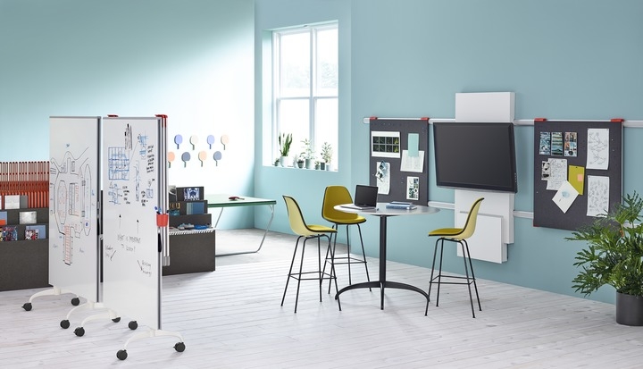 Exclave Exclave designed by Gianfranco Zaccai and Continuum, Exclave by Herman Miller,