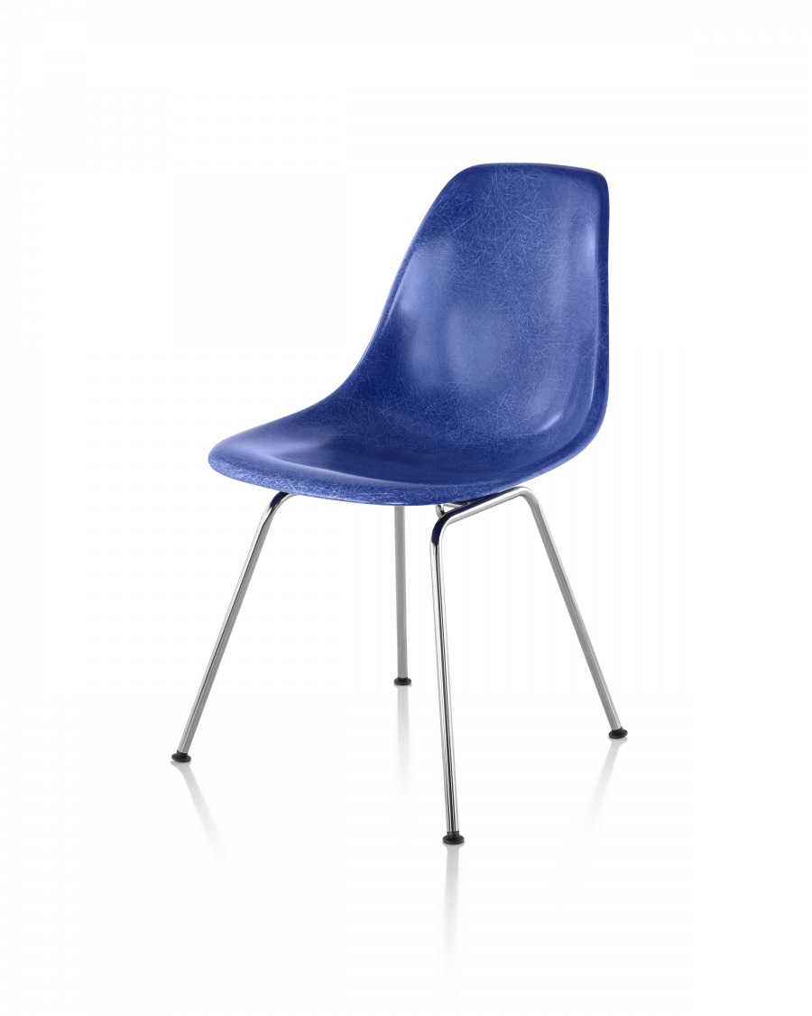 Eames Moulded Fiberglass Side Chair 4-Leg Base Eames Moulded Fiberglass Chair, Herman Miller Fiberglass Chair