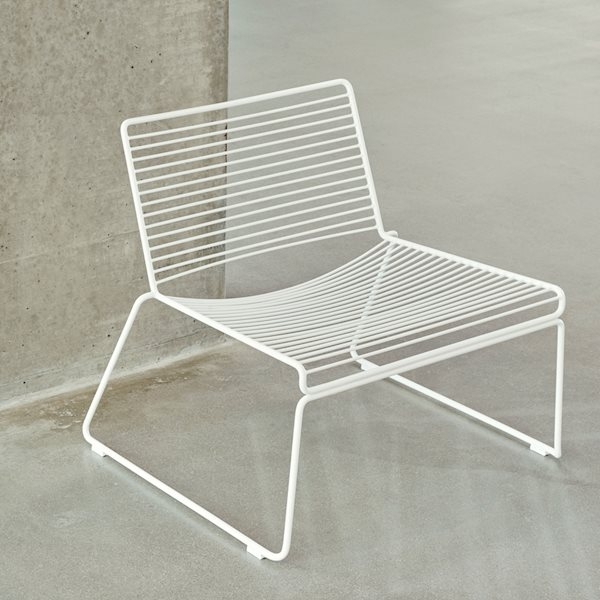 Hee Lounge chair in White Hee easy lounge, hee easy chair by HAY. Hay hee chair