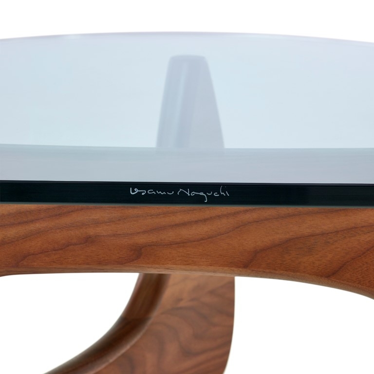 Isamu Noguchi table Herman Miller, Authentic Noguchi Table designed by Isamu Noguchi