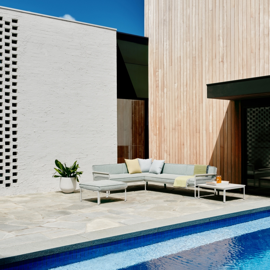 Breeze Modular Breeze outdoor modular by Tait, Tait outdoor modular setting Breeze, Breeze collection by Tait