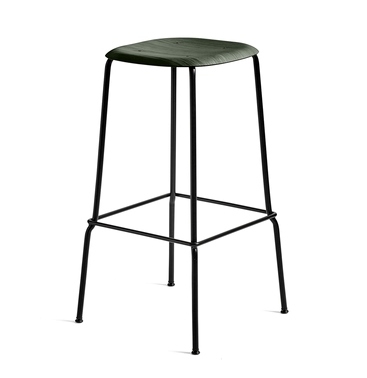 Soft Edge 30 Bar Stool 75H Oak Hunter seat on Black base Soft Edge 30 stool designed by ISKOS-BERLIN for HAY, HAY Soft Edge 30 stool