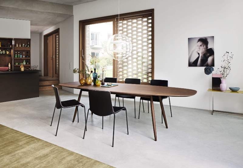 Liz chairs and Moualla Table Liz dining chair designed by Claudio Bellini for Walter Knoll, Walter Knoll Liz dining chair