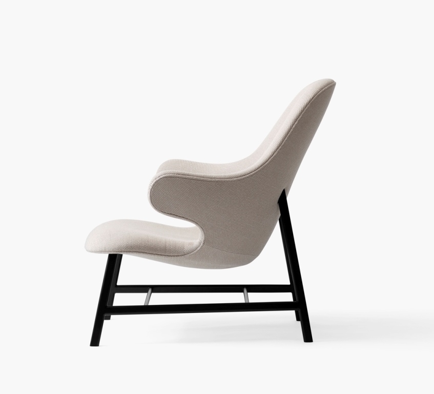 Catch JH13 Lounge in White Catch Lounge designed by Jaime Hayon for &Tradition, Catch Lounge Chair JH &Tradition