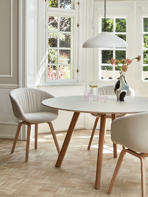 AAC 23 Soft Steelcut 220 oak base_CPH 25 off white lino oak base_Pao Steel Pendant cream white Pao Pendant light designed by Naoto Fukusawa