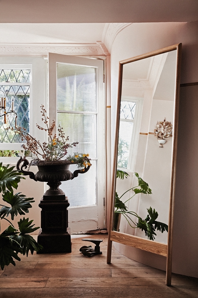 Fable Oak Floor Mirror Fable Oak Mirror designed by Ross Didier, Didier fable oak Mirror