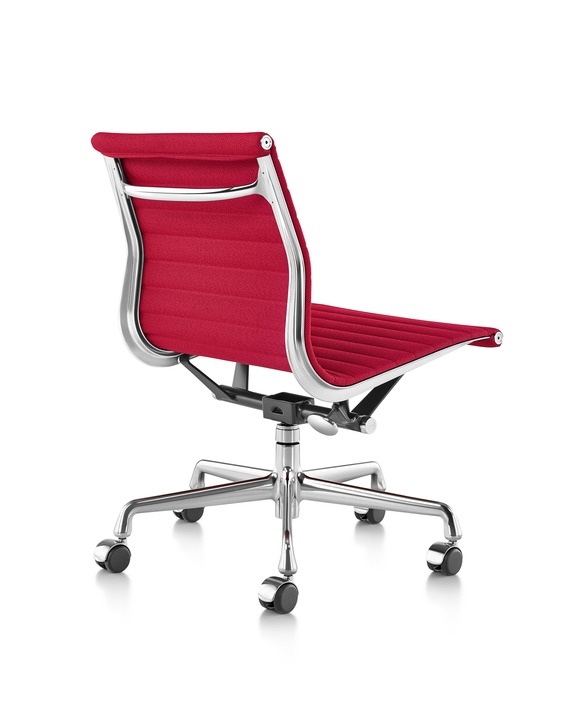 Eames Aluminium Group management Chair designed by Ray and Charles Eames, Herman Miller Eames Management chair, Herman Miller Eames Aluminium Group chair 