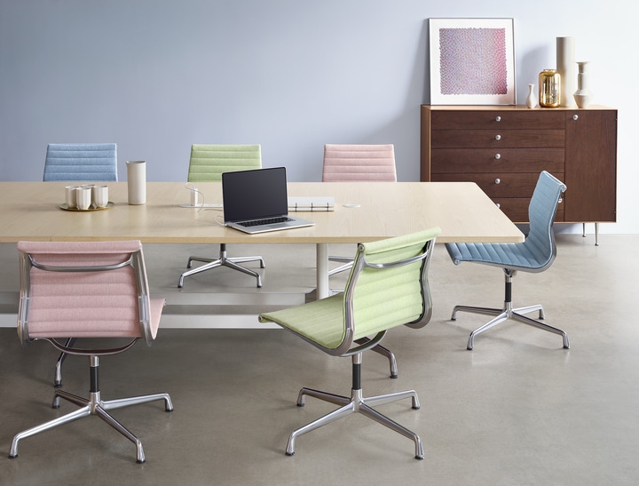 EAG_Side chairs Eames Aluminium Group Side Chair and Ottoman designed by Ray and Charles Eames, Herman Miller Eames Side chair, Herman Miller Eames Aluminium Group chair Side