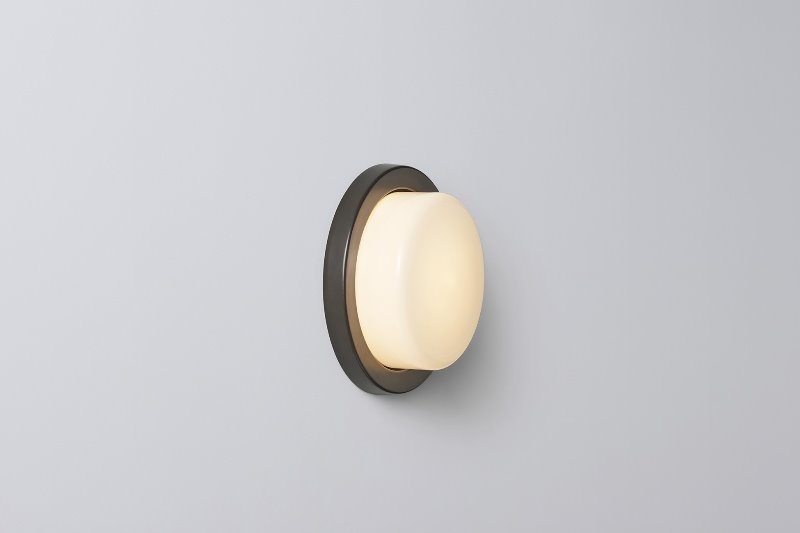 Honey Single Wall Light by Cocoflip
