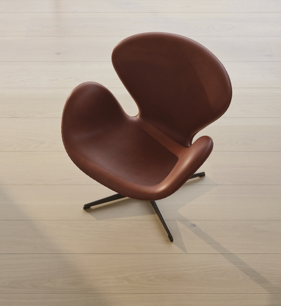 FH_Anniversary_Collection_Swan_grace_chestnut_PVD_base_RGB Swan Chair designed by Arne Jacobsen, Fritz Hansen Swan Chair, Arne Jacobsen Swan chair