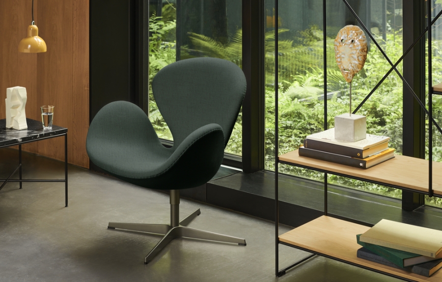 Swan Chair designed by Arne Jacobsen, Fritz Hansen Swan Chair, Arne Jacobsen Swan chair 