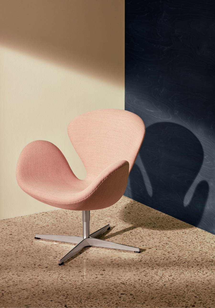 Fritz Hansen Swan Chair