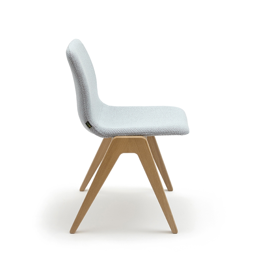 Viv Chair naughtone, naughtone commercial furniture, naughtone 