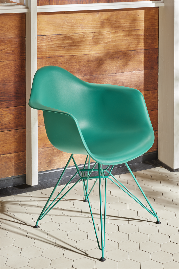 Eames Moulded Plastic Armchair HMxHAY Eames Moulded Plastic Armchair HMxHAY