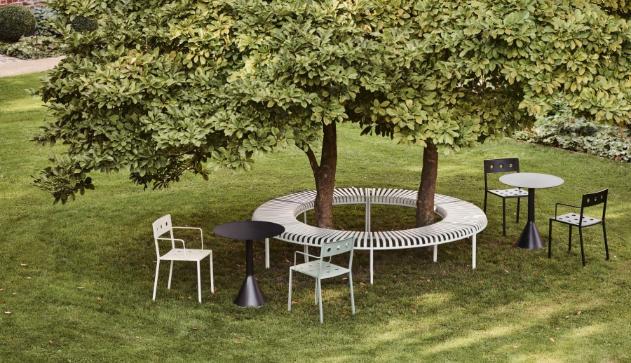 Palissade_Park_Bench_sky_grey_Balcony_Armchair_chalk_beige_Balcony_Armchair_desert_green_Palissade_Cone_Table_anthracite Palissade Park Bench designed by Ronan and Erwan Bouroullec for Hay, HAY Palissade Bench seating