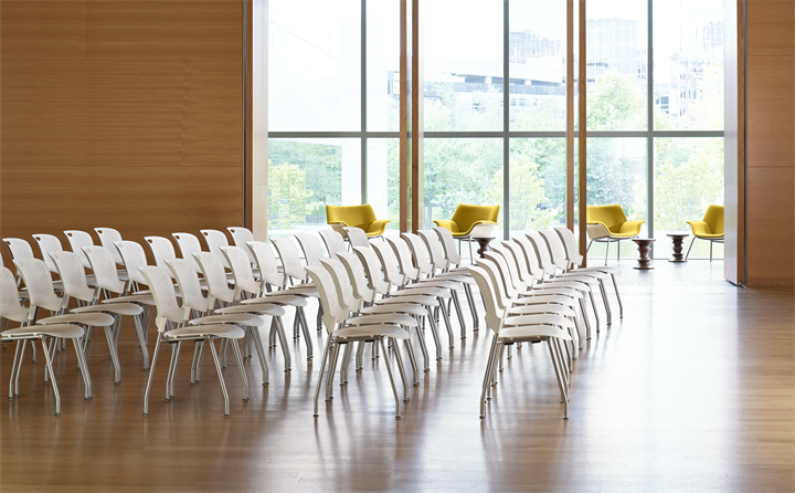 Caper Stacking Chair_Public space_2 Caper Stacking Chair by Herman Miller, Herman Miller Meeting Chair