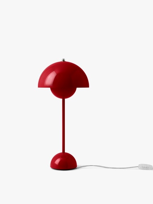 Flowerpot_VP3_Vermillion_Red_off LR Flowerpot_VP3_Vermillion_Red_off LR