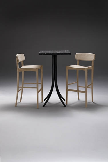 Etiquette_bar table and barstool_black Etiquette collection Didier, Didier commercial furniture collection