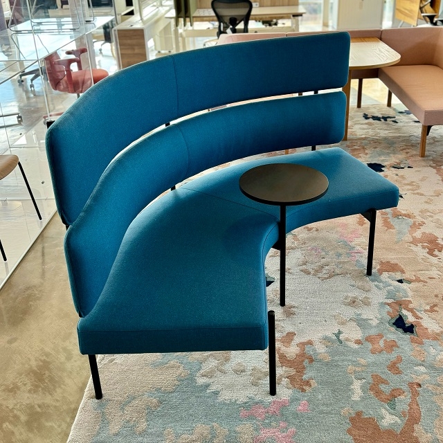 Crescent Derlot Crescent Chair by Derlot