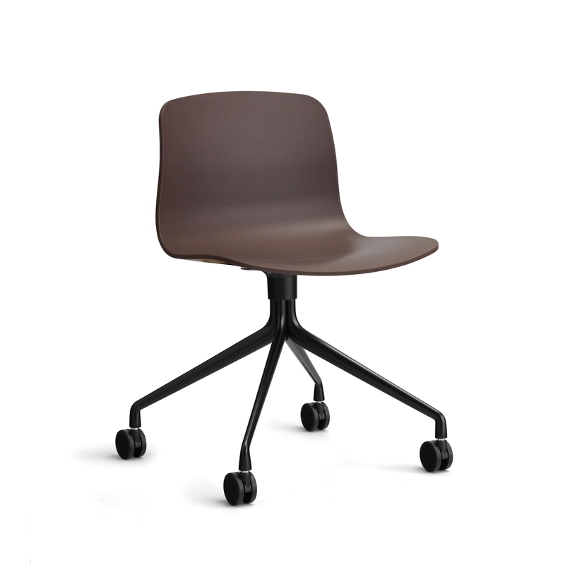 AAC 14 raisin 2.0 shell_black powder coated aluminium base About A Chair collection by HAY designed by Hee Welling