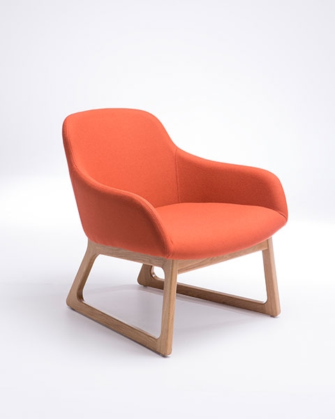 Tiller Lounge Oak Tiller Lounge Chair designed by Ross Didier, Didier Tiller Chair