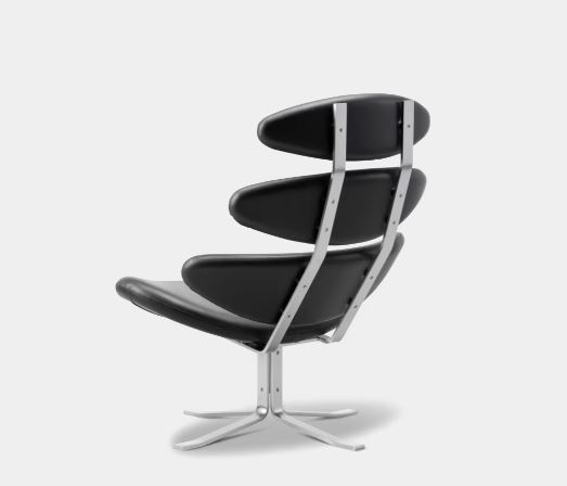 Corona chair designed by Poul M. Volther, Fredericia furniture 