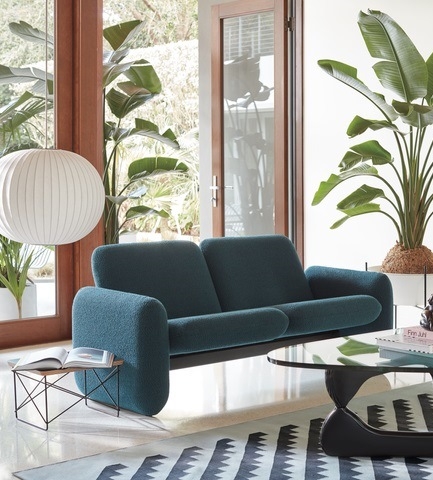 Nelson Ball Bubble Lamp_Noguchi Coffee Table_Wilkes Modular Sofa_Eames Wire Base Side Table Nelson Bubble Lamps designed by George Nelson. Herman Miller Nelson Bubble Lamp