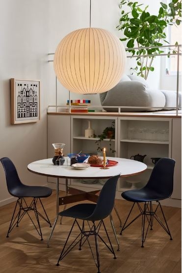 Nelson Bubble Lamps designed by George Nelson. Herman Miller Nelson Bubble Lamp 