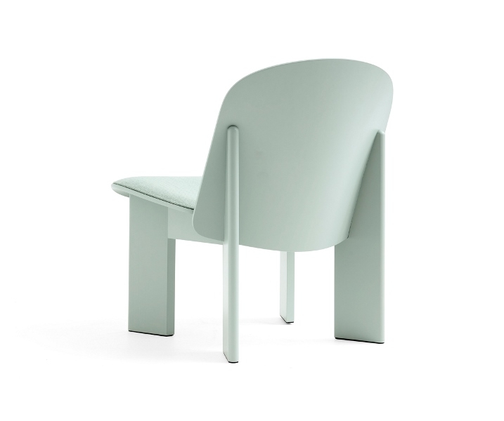 Chisel Lounge Chair_front uph Metaphor 023_eucalyptus wb lacquered beech Chisel Lounge Chair designed by Andreas Bergsake for HAY, HAY Chisel Lounge Chair