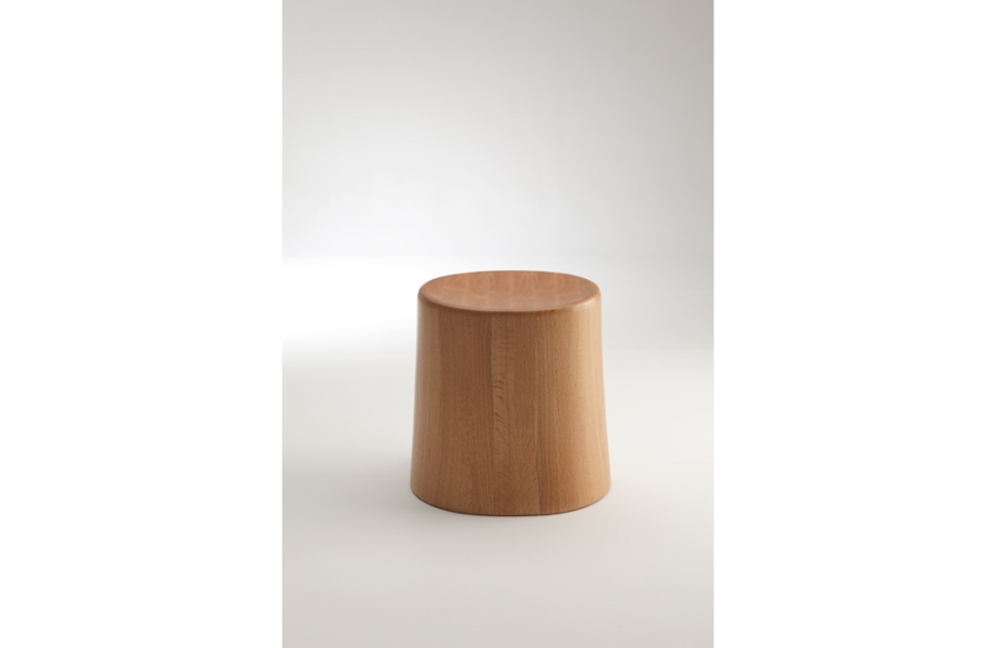 Didier-Elfin-Oak-stool-02.jpg Thumbnail