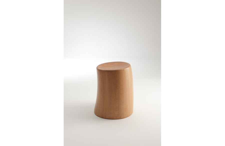 Didier-Elfin-Oak-stool-03.jpg Thumbnail