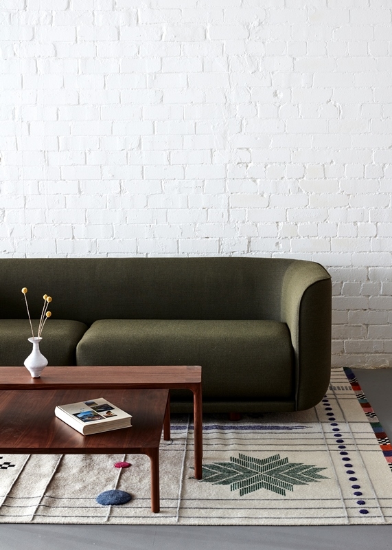 Fat Tulip Sofa designed by Adam Goodrum, Nau fat tulip sofa