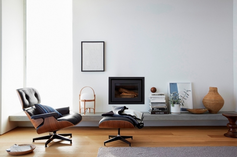 Eames Lounge and Ottoman Herman Miller, Eames Lounge and Ottoman designed by Charles and Ray Eames for Herman Miller 