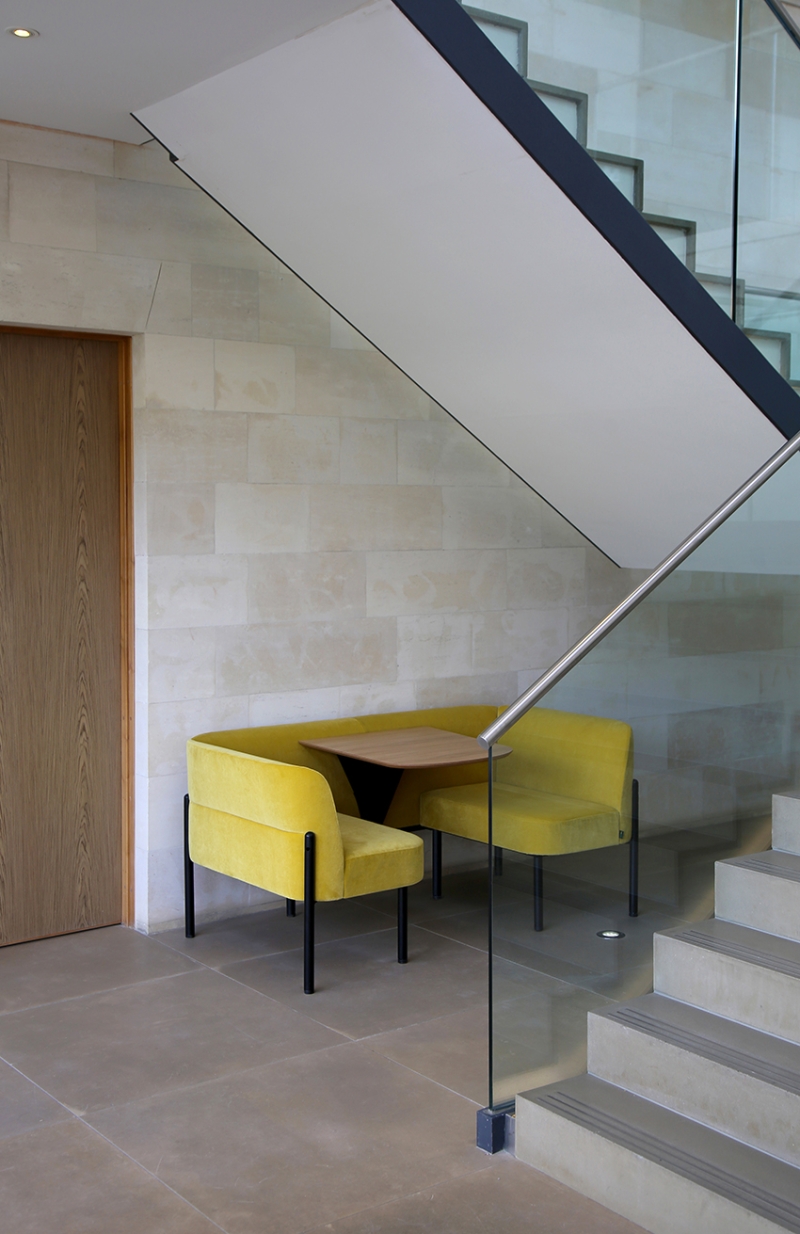 naughtone Hue seating, hue booth by naughtone, collaborative space, booth seating 