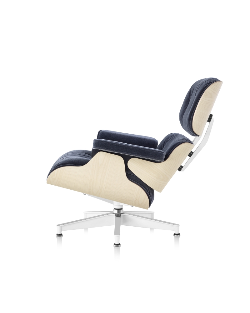 Eames Lounge and Ottoman designed by Charles and Ray Eames for Herman Miller, Herman Miller Eames Lounge, 