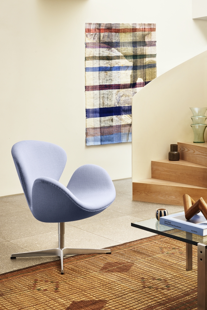 Swan Chair designed by Arne Jacobsen, Fritz Hansen Swan Chair, Arne Jacobsen Swan chair 