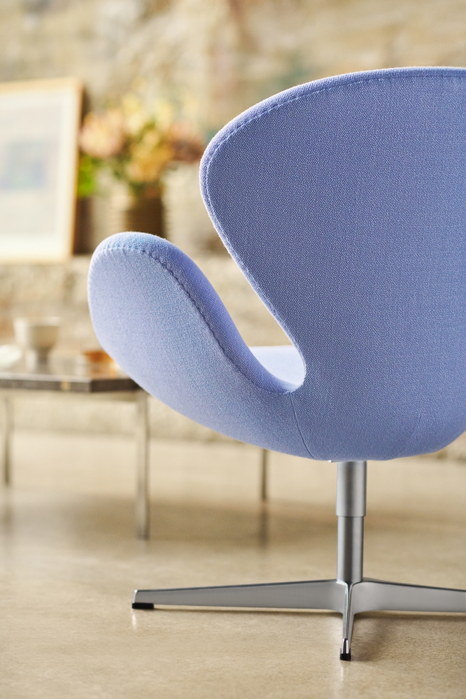 Swan Chair designed by Arne Jacobsen, Fritz Hansen Swan Chair, Arne Jacobsen Swan chair 