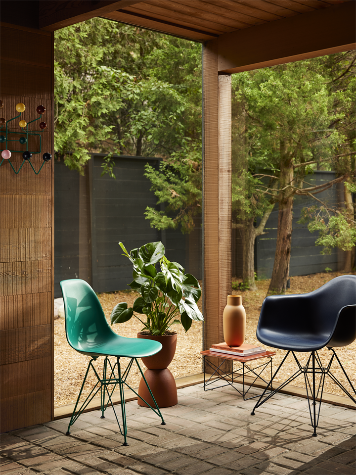 Eames Moulded Plastic Side Chair - Mint Green