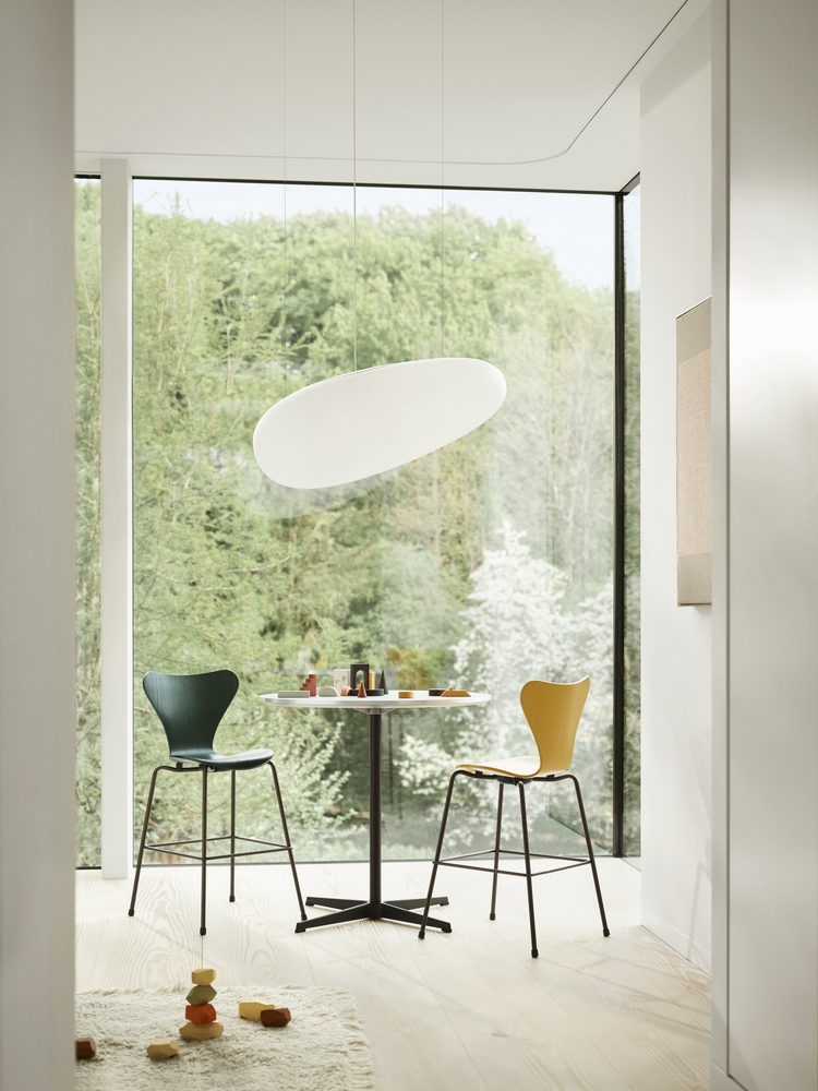 Circular Bar Table