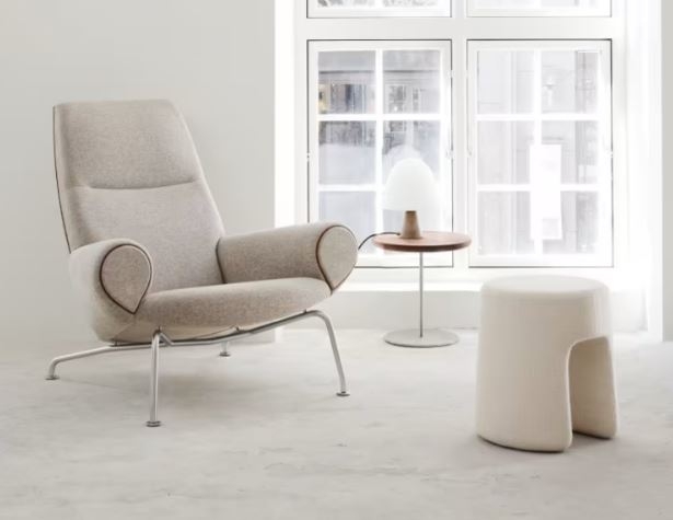 Queen Chair designed by Hans J. Wegner, Fredericia furniture 