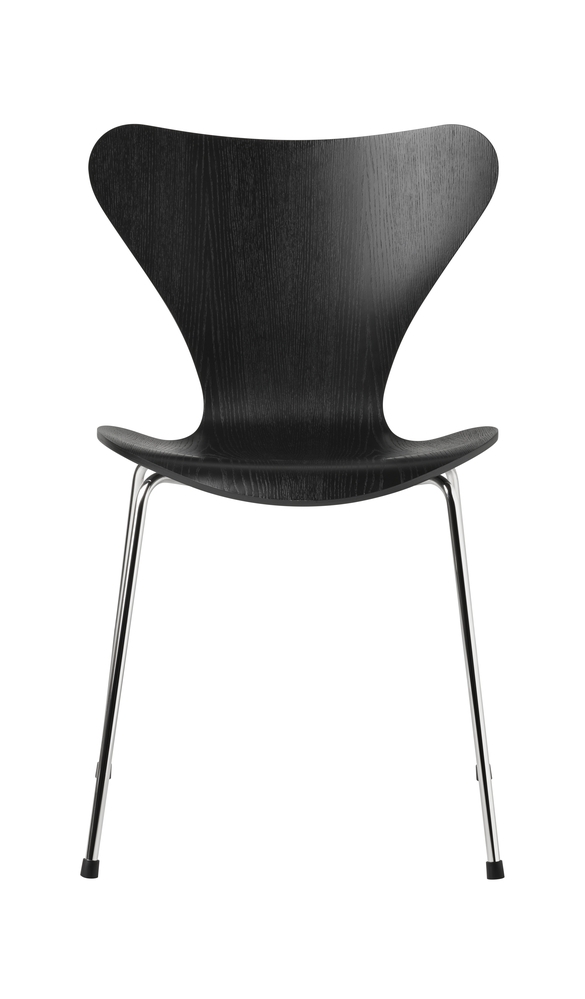 Series 7 chair designed by Arne Jacobsen, Fritz Hansen Series 7 chair 