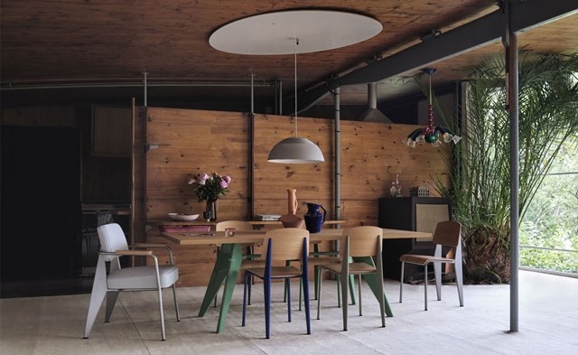 EM Table_Standard chairs Standard Chair designed by Jean Prouvé, Vitra Standard Chairs