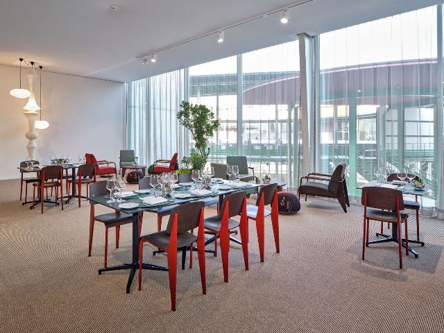 Standard Chairs Standard Chair designed by Jean Prouvé, Vitra Standard Chairs