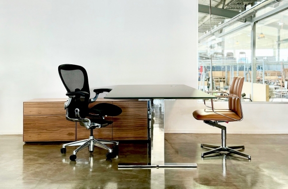 Exec V Desk