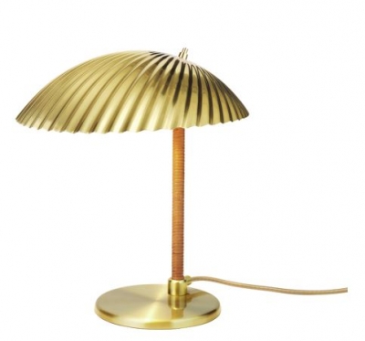 5321 Table lamp designed by Paavo Tynell, Gubi 5321 Table lamp, Gubi Brass shell lamp, Gubi shell shaped table lamp