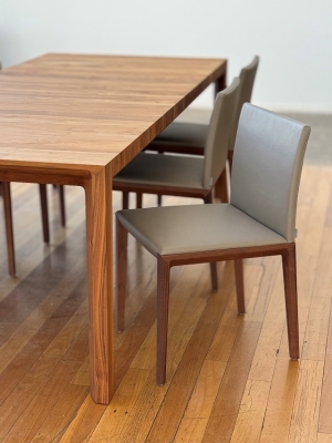 Andoo Chair